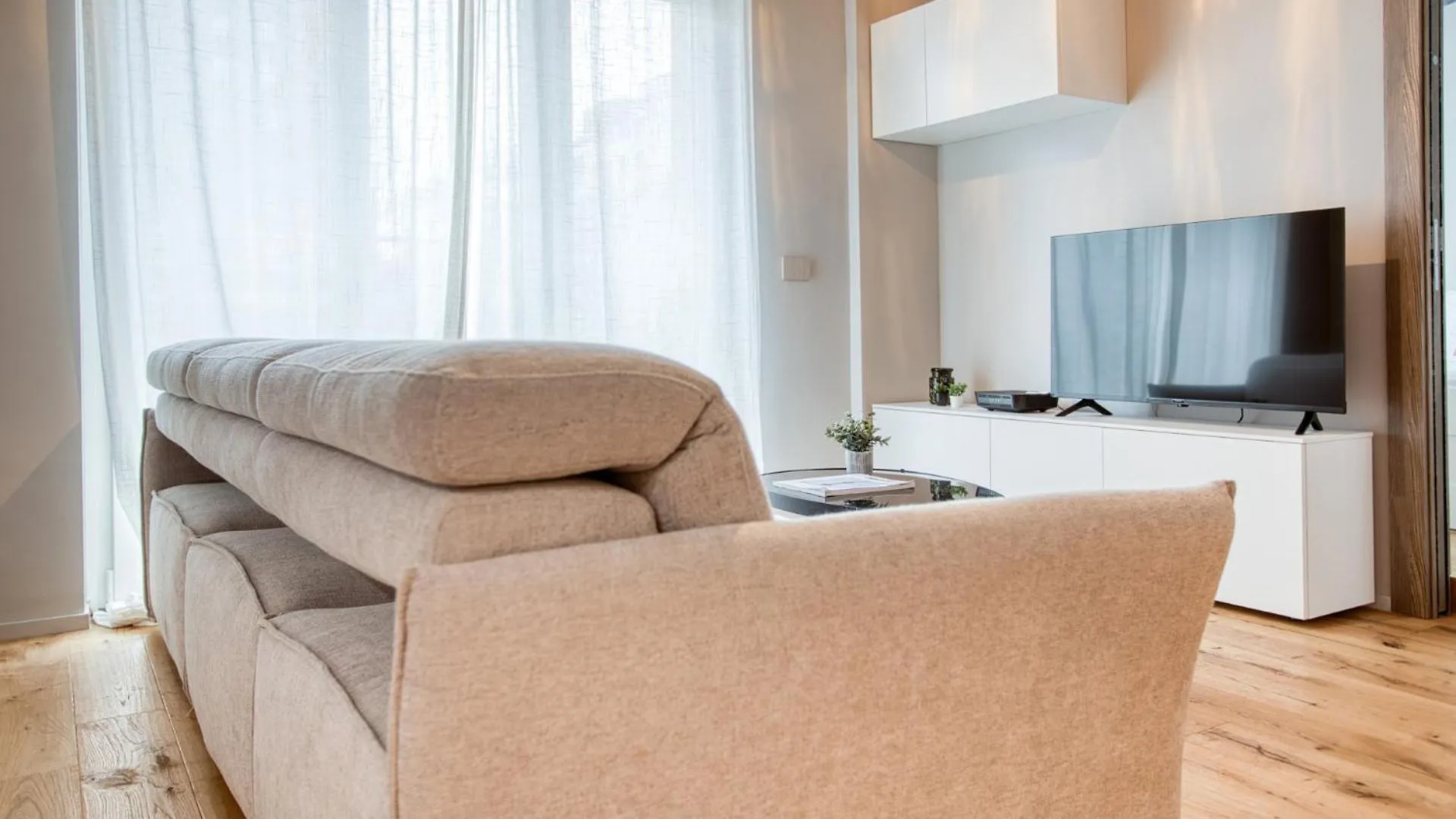 Easylife - Eleganza Moderna Vicino A City Life Milano Lägenhet